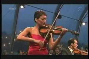 Anne Akiko Meyers Saint-Saens 'Rondo Capriccioso' Royal Concertgebouw Orchestra